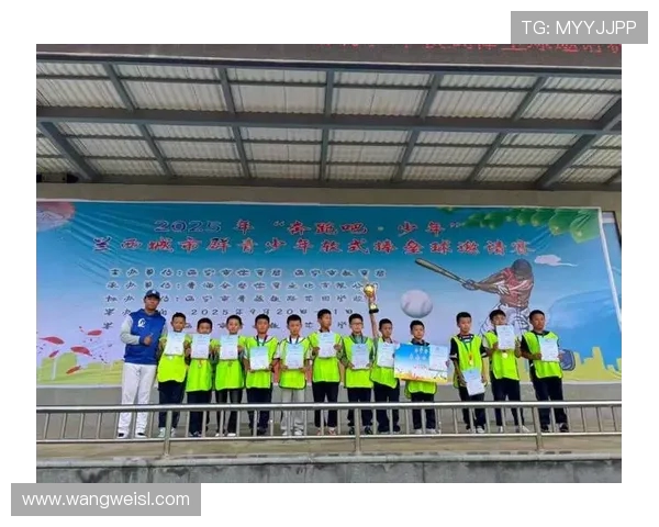 2025 中青赛西安赛区激情启幕 85 支队伍 1600 名青少年逐梦绿茵场